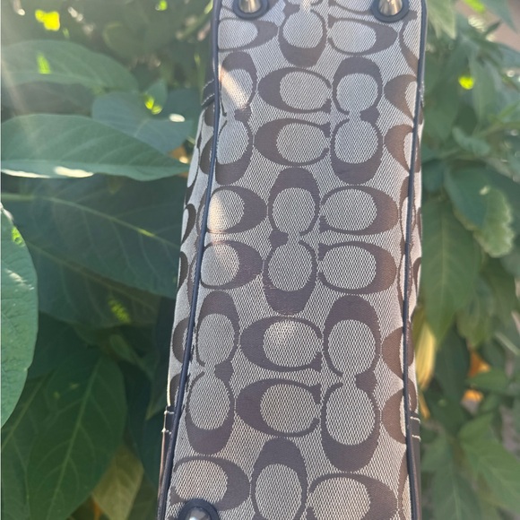 Vintage Coach Brown Signature Canvas Tote with Dark Brown Leather Trim - Picture 9 of 12